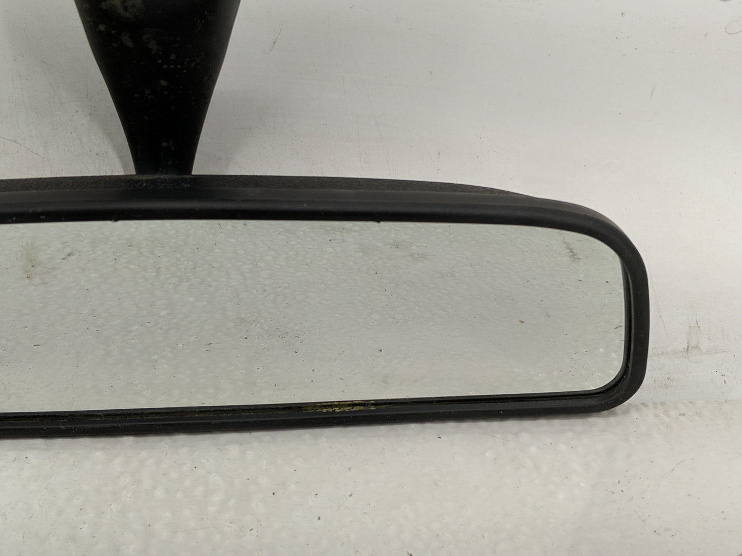 2000-2005 Hyundai Sonata Interior Rear View Mirror Replacement OEM P/N:E11025400 Fits OEM Used Auto Parts - Oemusedautoparts