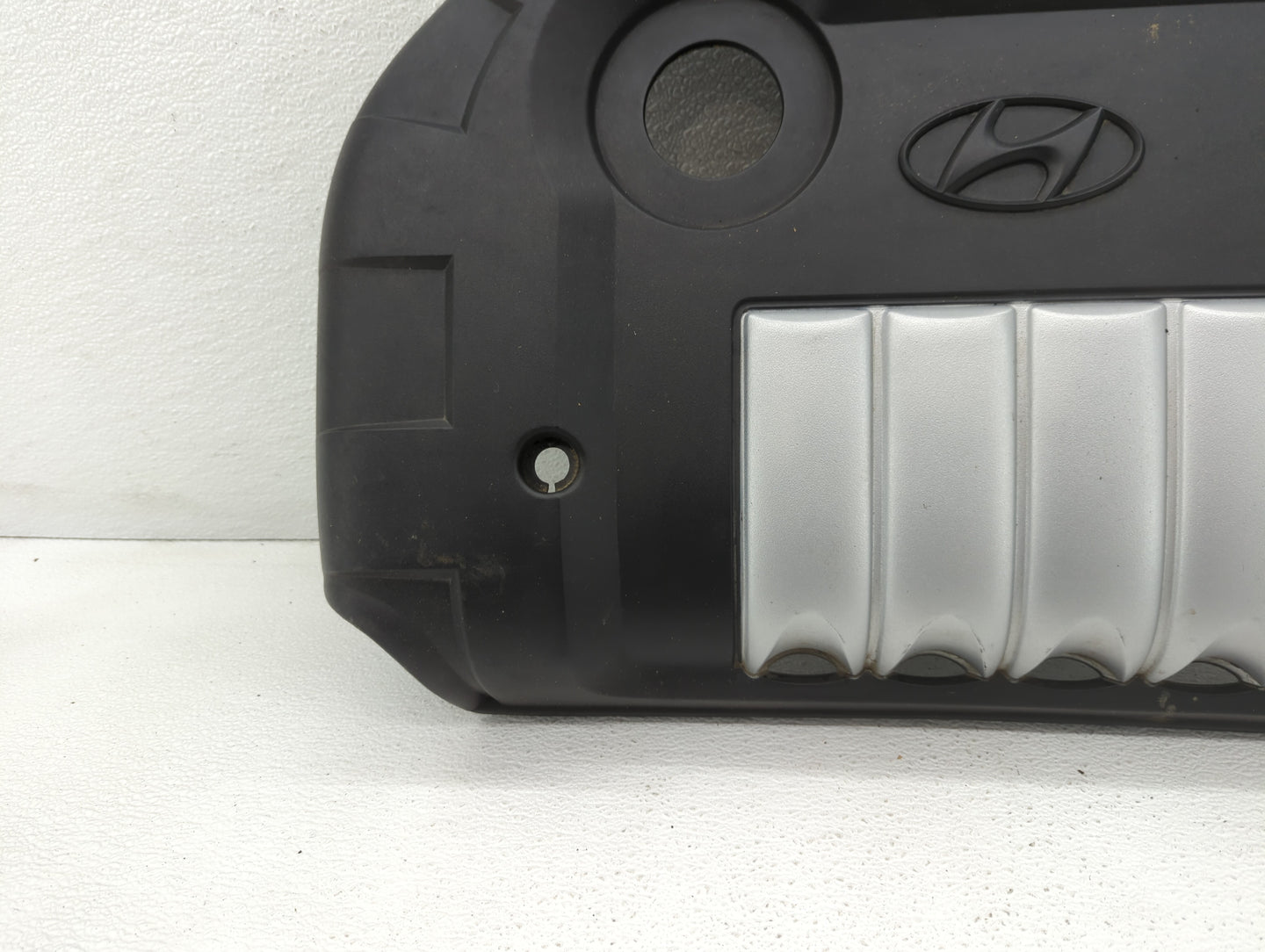 2005 Hyundai Sonata Engine Cover - Oemusedautoparts1.com