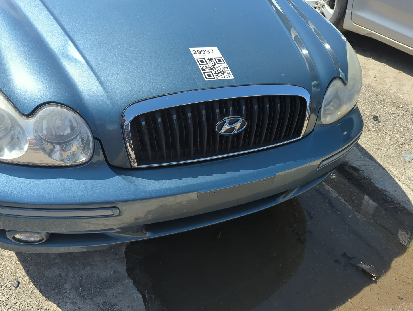2002-2005 Hyundai Sonata Front Grille Bumper Not Included 5013244 - Oemusedautoparts1.com