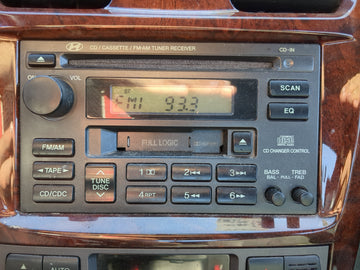 2002-2005 Hyundai Sonata Radio AM FM Cd Player Receiver Replacement Fits Fits 2002 2003 2004 2005 OEM Used Auto Parts - Oemu