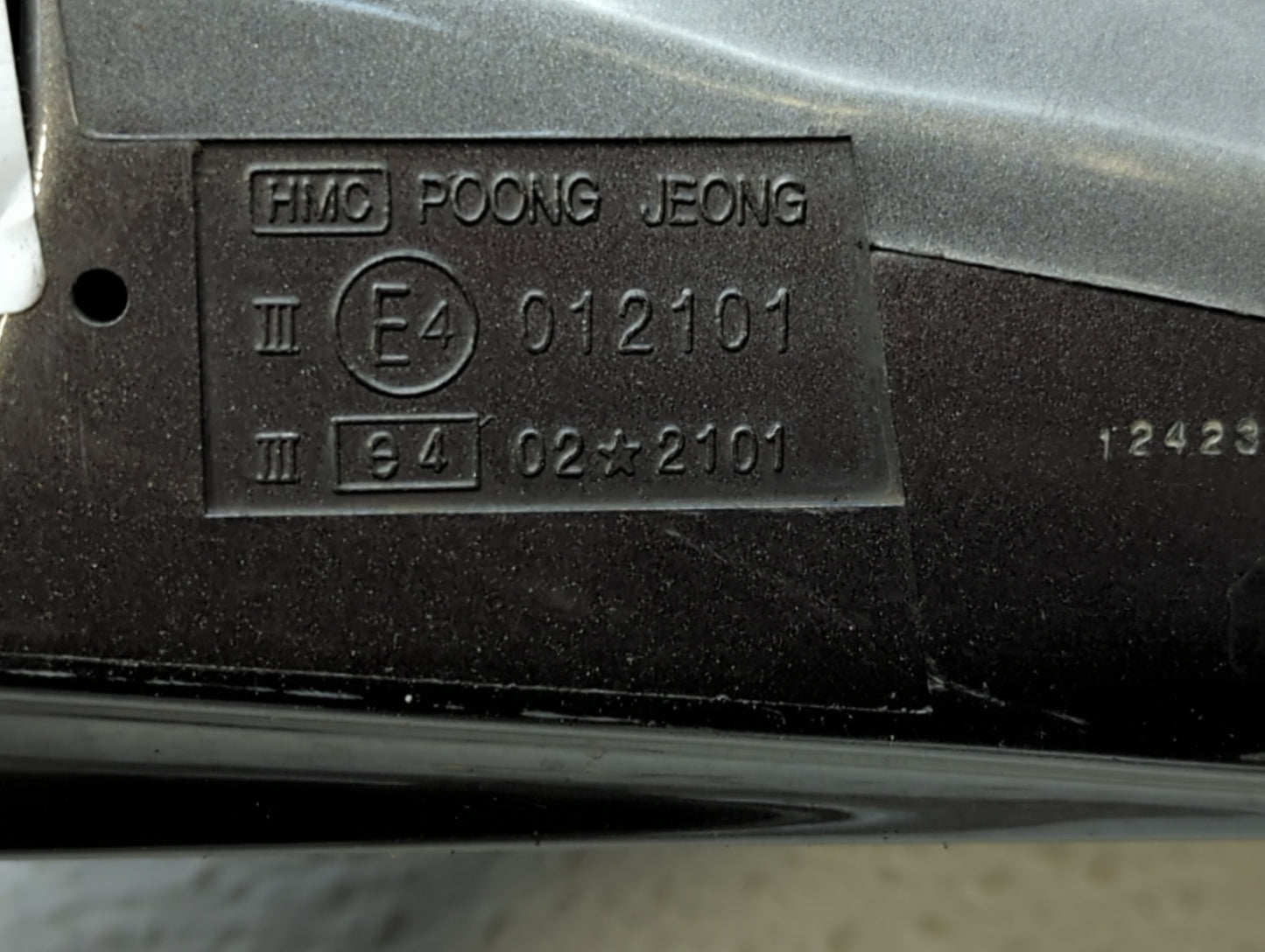 1999-2005 Hyundai Sonata Side Mirror Replacement Driver Left View Door Mirror P/N:E4012101 Fits OEM Used Auto Parts - Oemuse