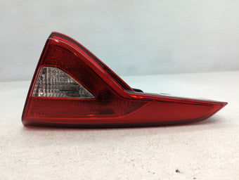 compare product 2002-2005 Hyundai Sonata Tail Light Assembly Passenger Right OEM P/N:9240402000 Fits Fits 2002 2003 2004 2005 OEM Used Auto Parts