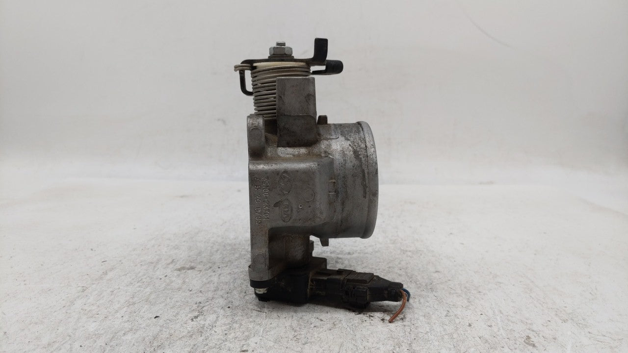 2004-2008 Hyundai Tiburon Throttle Body P/N:35400-23701 Fits Fits 2003 2004 2005 2006 2007 2008 2009 2010 OEM Used Auto Part