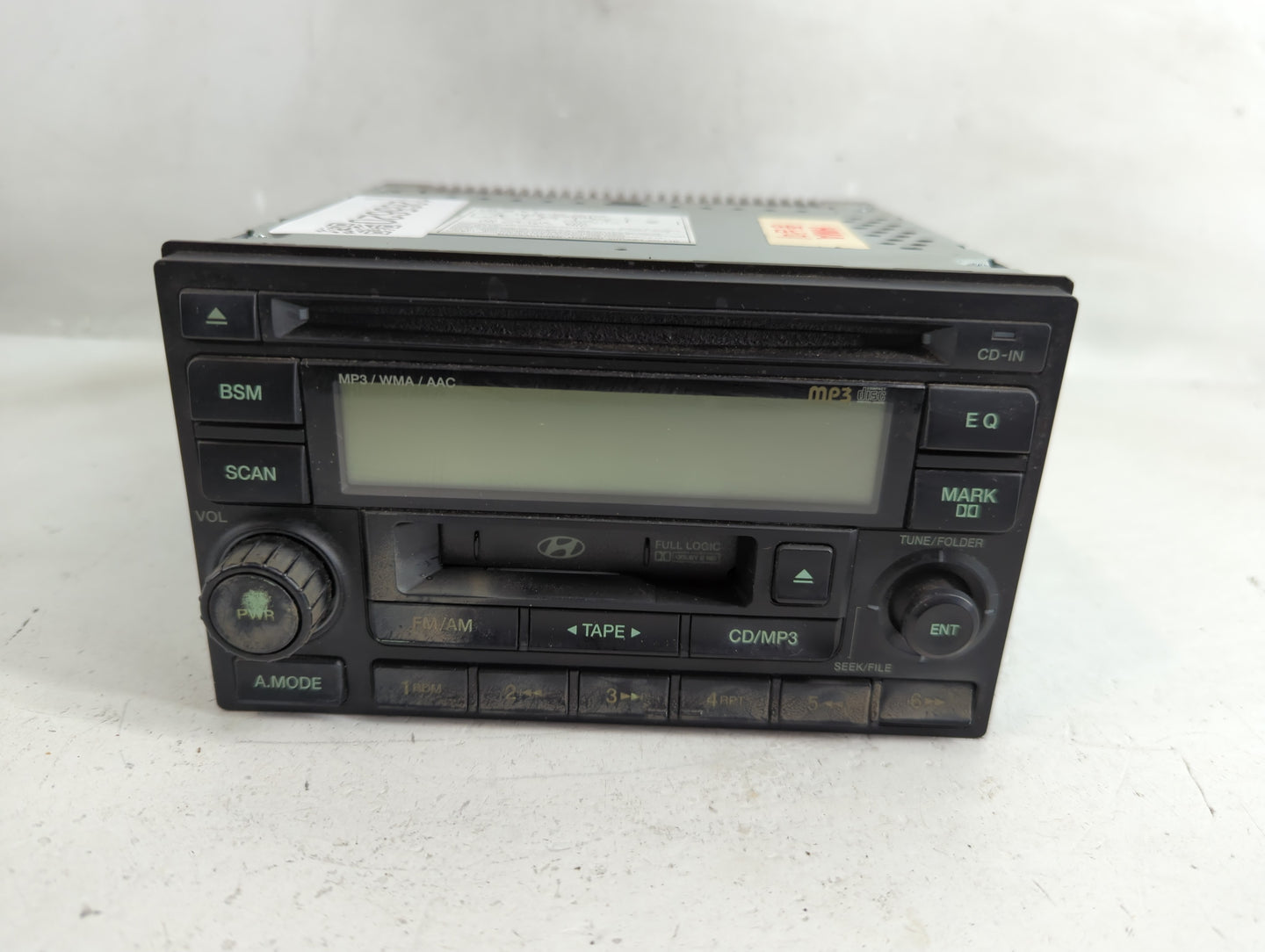 2005-2006 Hyundai Tucson Radio AM FM Cd Player Receiver Replacement P/N:96180-2E100 Fits Fits 2005 2006 OEM Used Auto Parts 