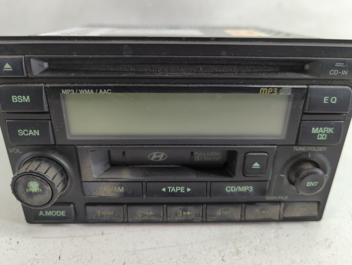 2005-2006 Hyundai Tucson Radio AM FM Cd Player Receiver Replacement P/N:96180-2E100 Fits Fits 2005 2006 OEM Used Auto Parts 