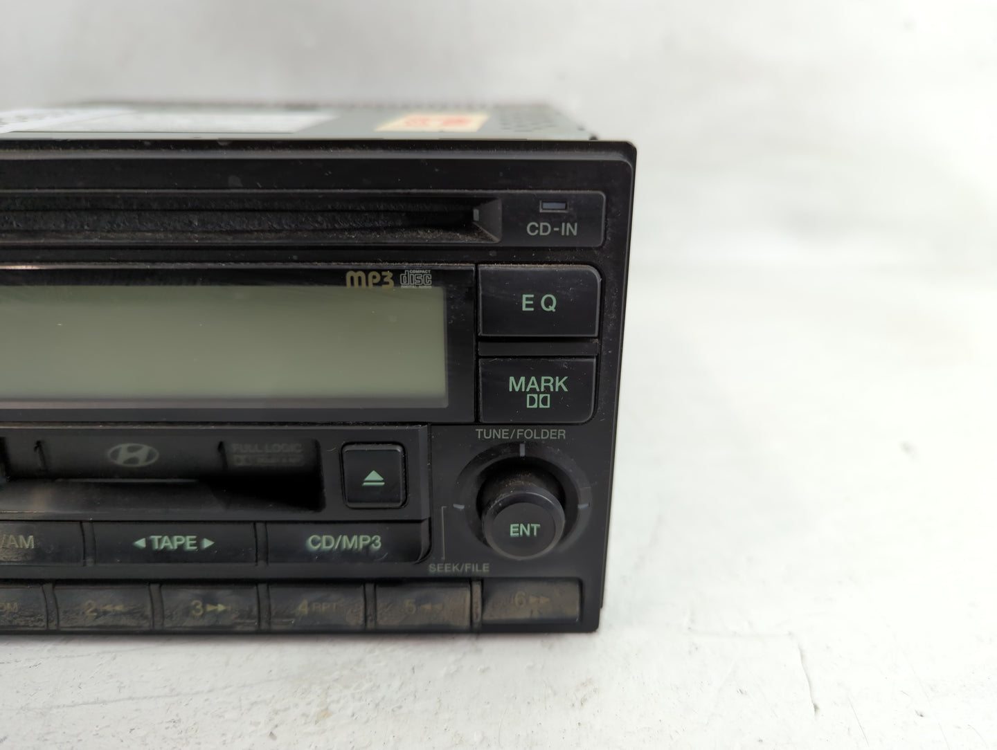 2005-2006 Hyundai Tucson Radio AM FM Cd Player Receiver Replacement P/N:96180-2E100 Fits Fits 2005 2006 OEM Used Auto Parts 