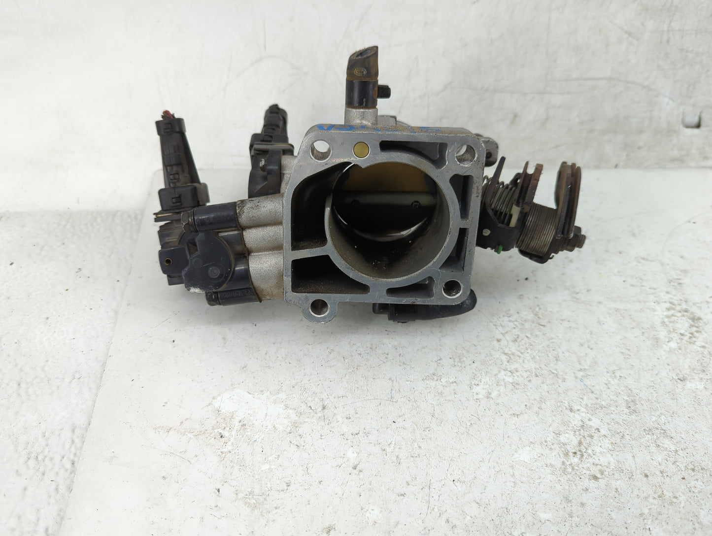 2005-2009 Hyundai Tucson Throttle Body P/N:35150-33010 Fits Fits 2005 2006 2007 2008 2009 2010 OEM Used Auto Parts - Oemused