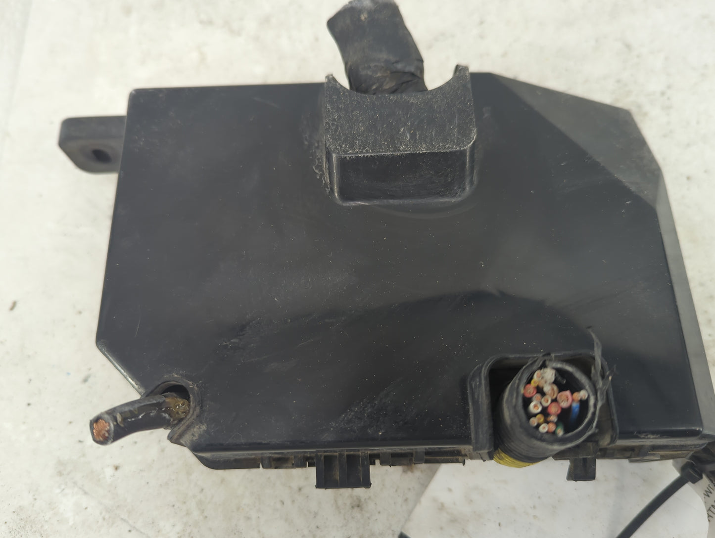 2005-2009 Hyundai Tucson Fusebox Fuse Box Panel Relay Module P/N:91202 2E862 Fits Fits 2005 2006 2007 2008 2009 OEM Used Aut