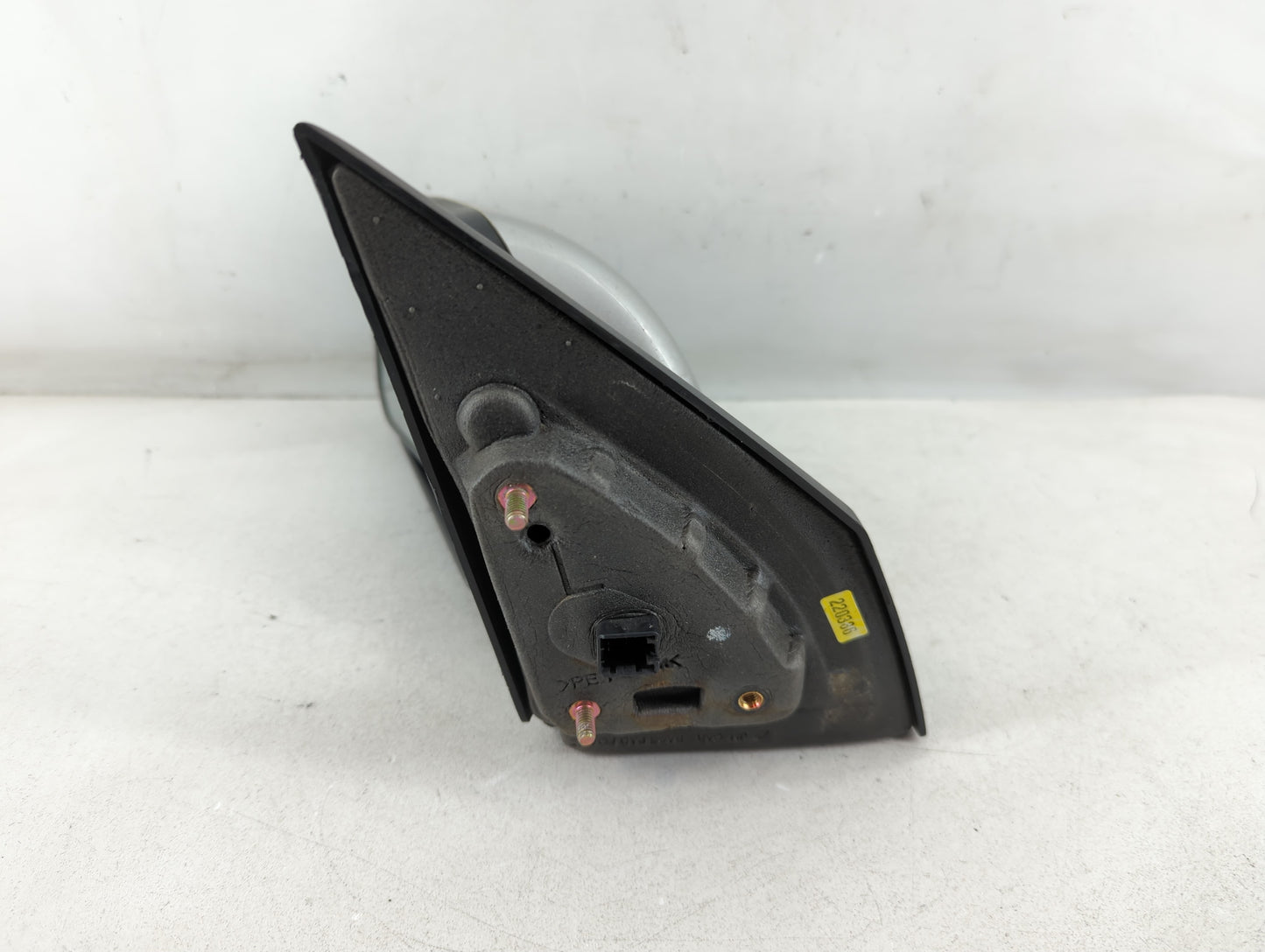 2005-2009 Hyundai Tucson Driver Left Side View Manual Door Mirror Silver - Oemusedautoparts1.com