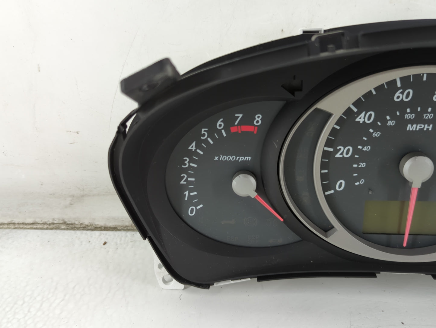 2005 Hyundai Tucson Instrument Cluster Speedometer Gauges Fits OEM Used Auto Parts - Oemusedautoparts1.com