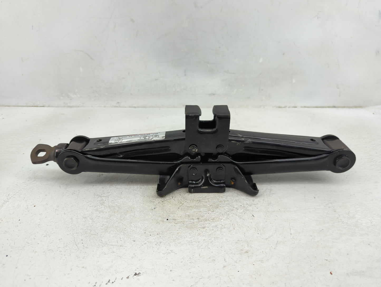 2005 Hyundai Xg350 Spare Scissor Car Jack - Oemusedautoparts1.com