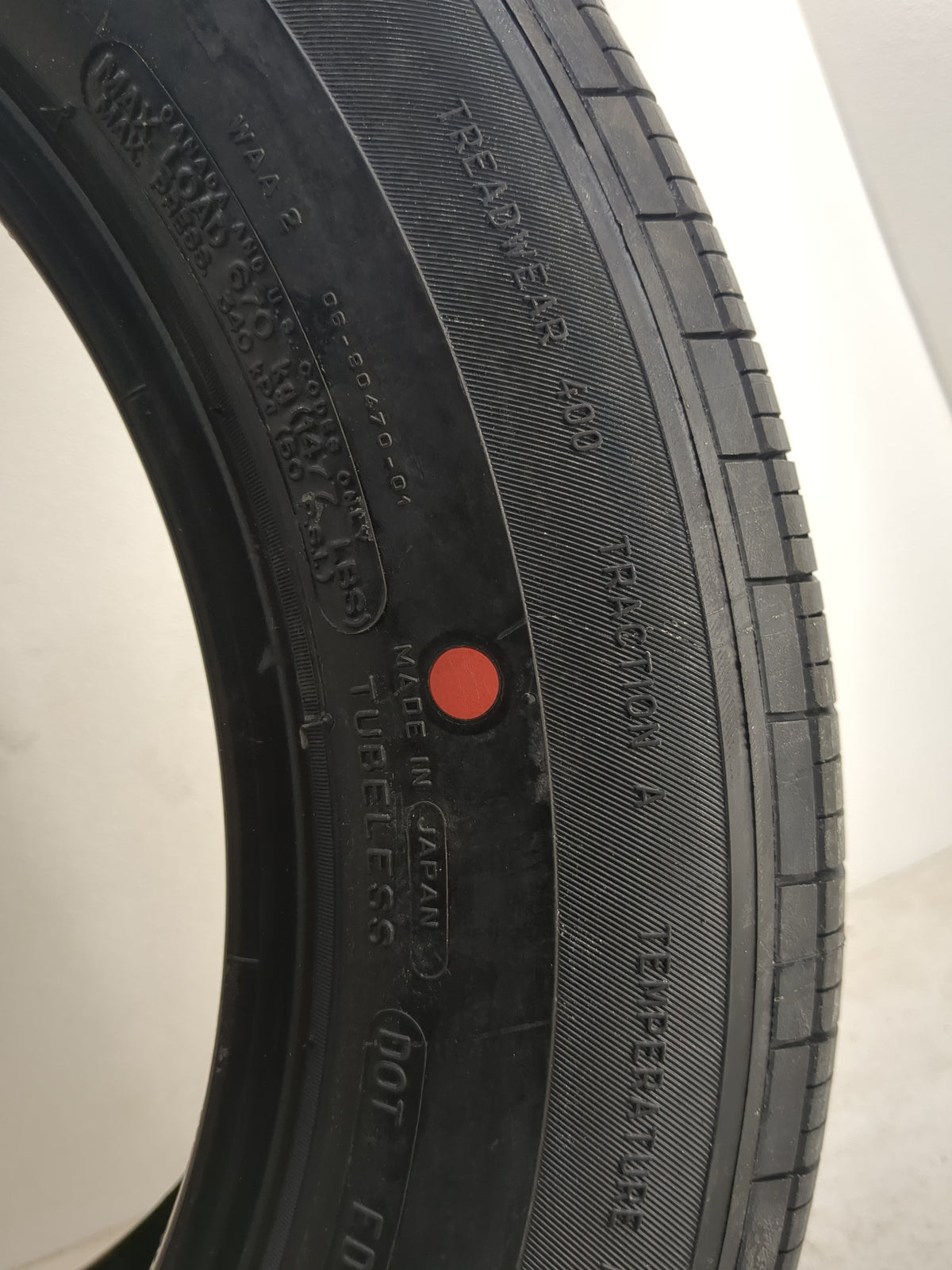 Used Tire 205/60R16 MICHELIN ENERGY MXV4 94H - Tread Depth 11/32 - Oemusedautoparts1.com