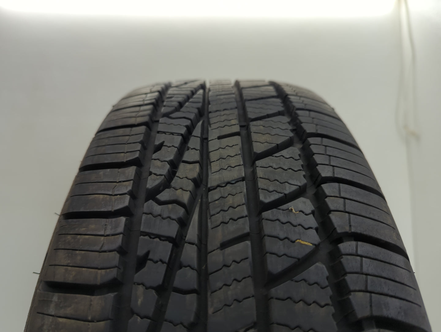 Used Tire 225/70R16 GOODYEAR ASSURANCE WEATHERREADY 103T - Tread Depth 11/32 - Oemusedautoparts1.com