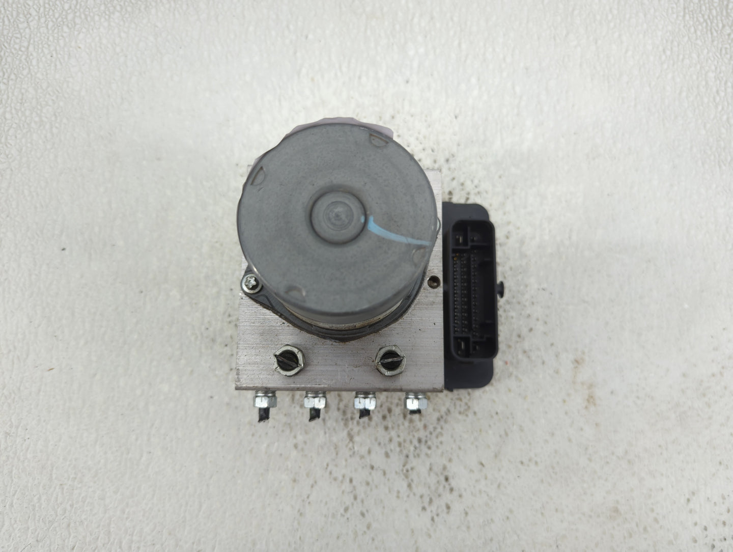 2004-2005 Infiniti Fx35 ABS Pump Control Module Replacement P/N:44540 06450 Fits Fits 2004 2005 OEM Used Auto Parts - Oemuse