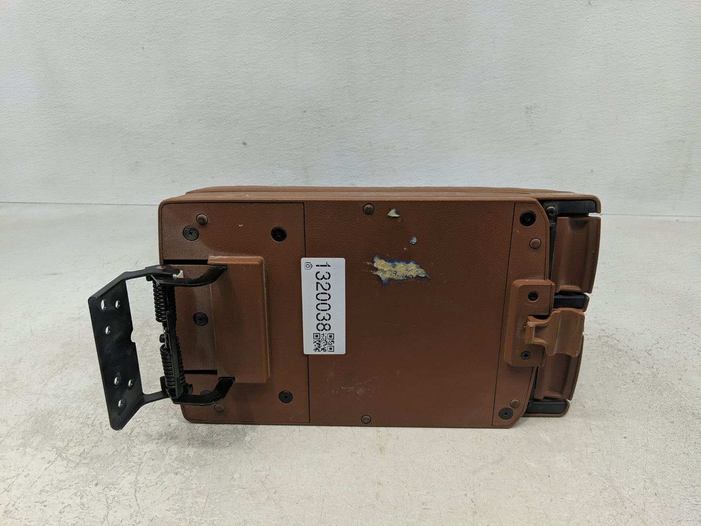 2005 Infiniti Fx35 Center Console Armrest Cover Lid Fits OEM Used Auto Parts - Oemusedautoparts1.com