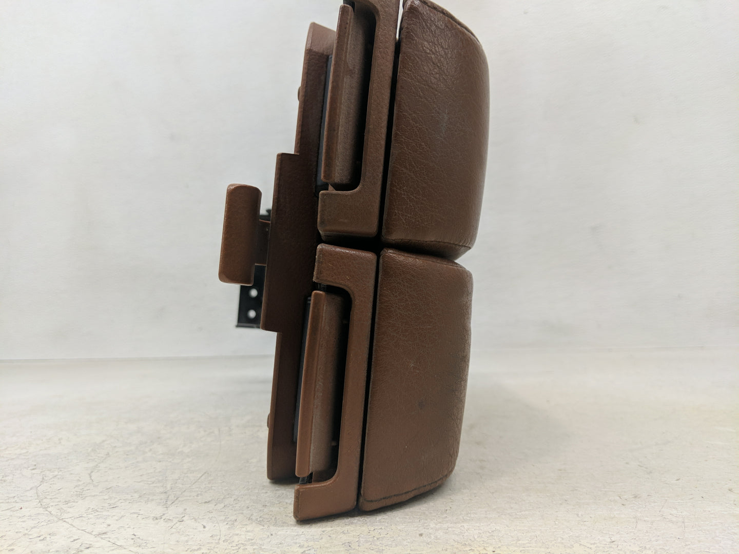 2005 Infiniti Fx35 Center Console Armrest Cover Lid Fits OEM Used Auto Parts - Oemusedautoparts1.com