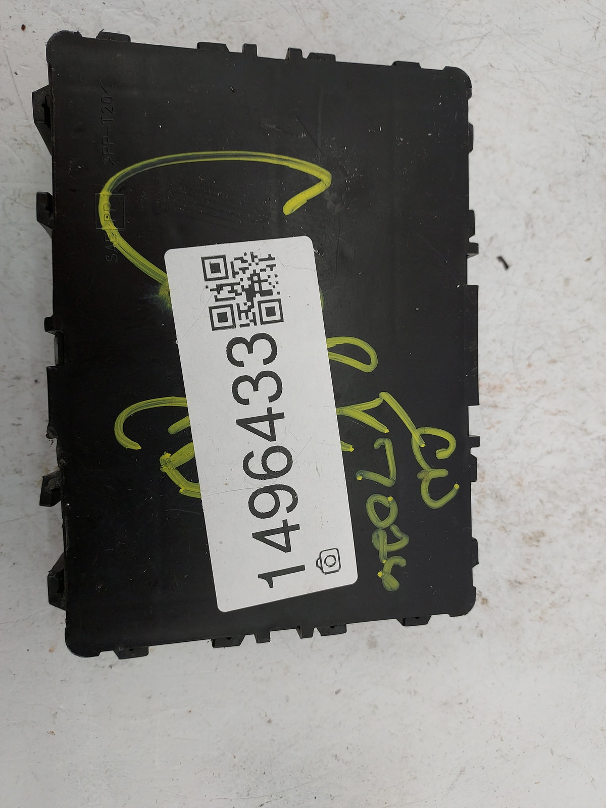 2005-2005 Infiniti Fx35 Body Control Module Bcm 284b1cl000|fln002 - Oemusedautoparts1.com