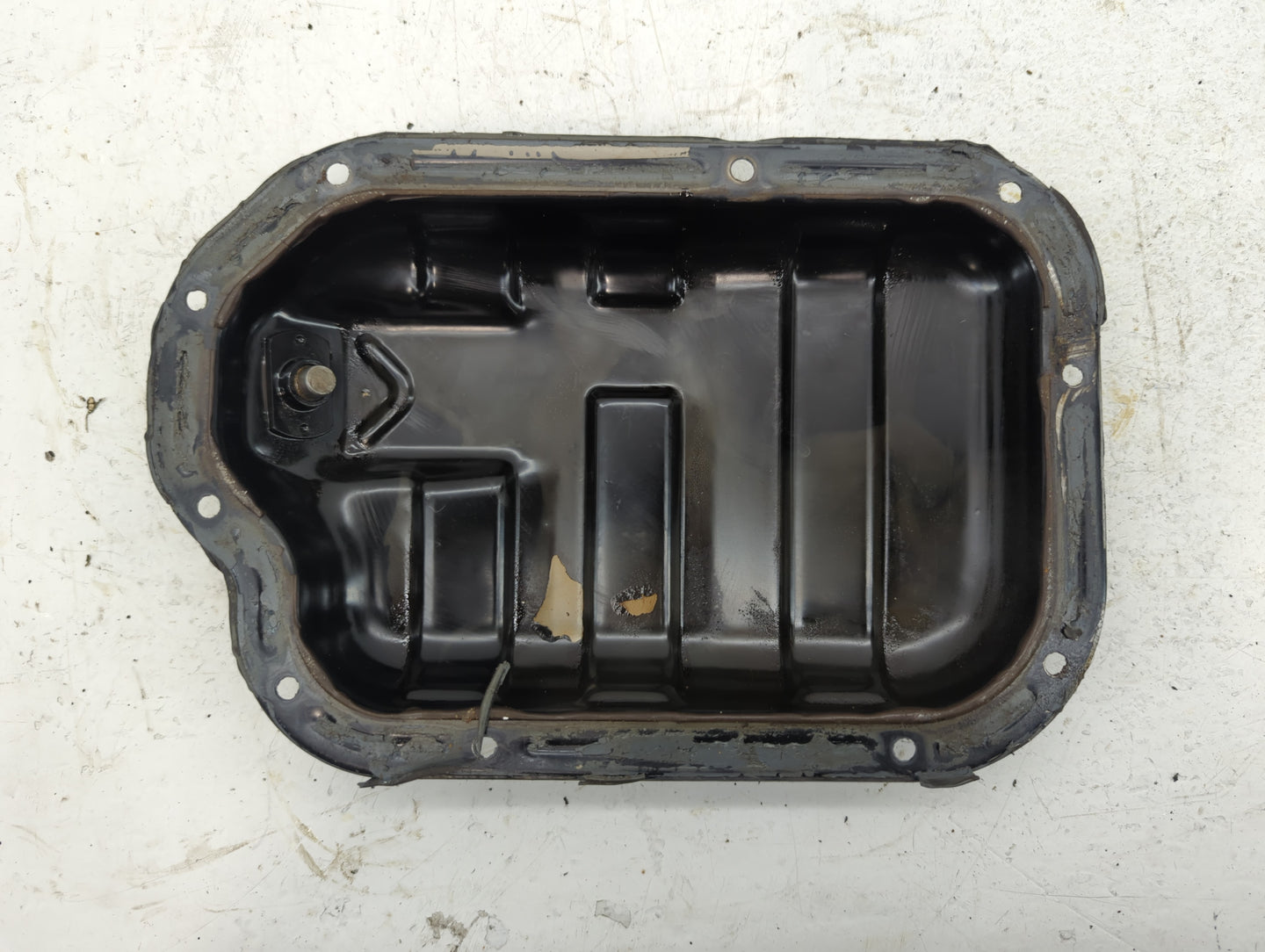 2003-2005 Infiniti Fx35 Throttle Body P/N:RME70-04 Fits Fits 2002 2003 2004 2005 2006 OEM Used Auto Parts - Oemusedautoparts