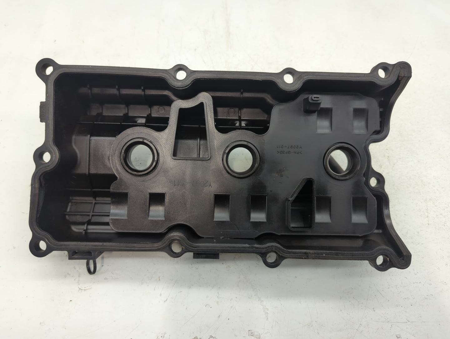 2005 Infiniti Fx35 Valve Cover 660196 - Oemusedautoparts1.com
