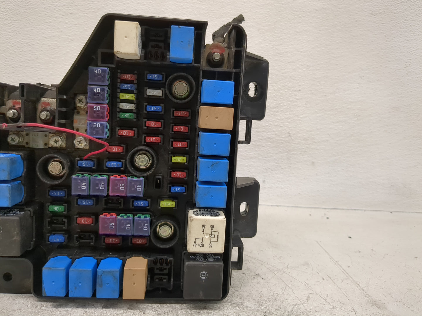 2005-2006 Infiniti G35 Fusebox Fuse Box Panel Relay Module Fits Fits 2005 2006 OEM Used Auto Parts - Oemusedautoparts1.com