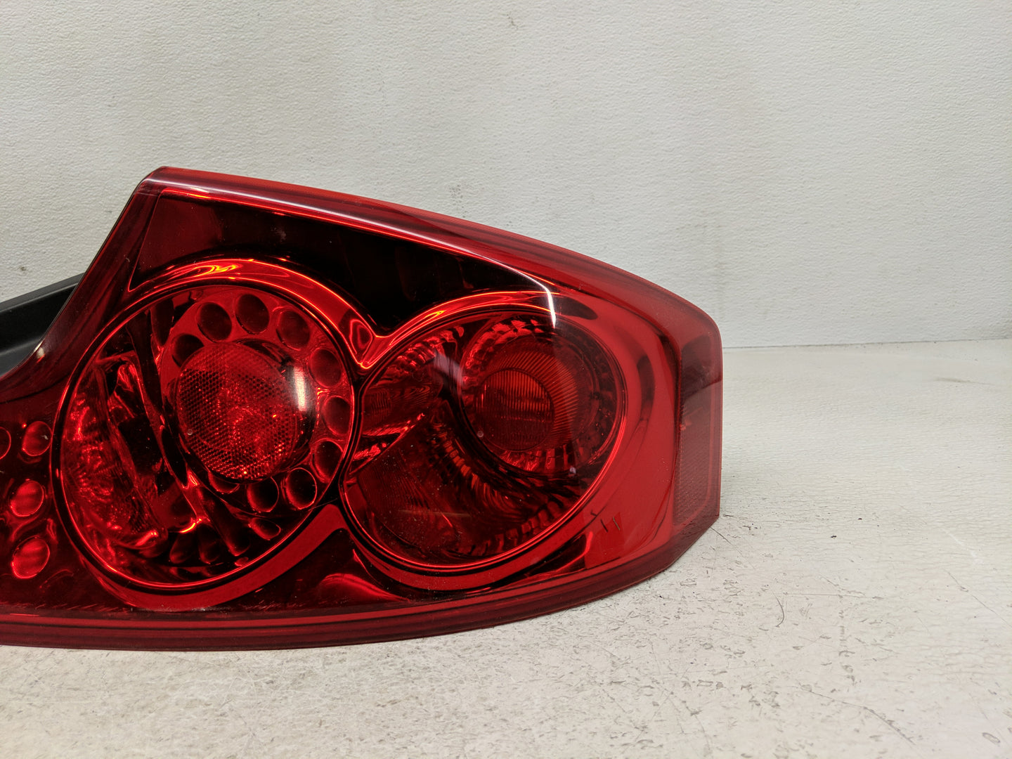 2003-2005 Infiniti G35 Tail Light Assembly Passenger Right OEM Fits Fits 2003 2004 2005 OEM Used Auto Parts - Oemusedautopar
