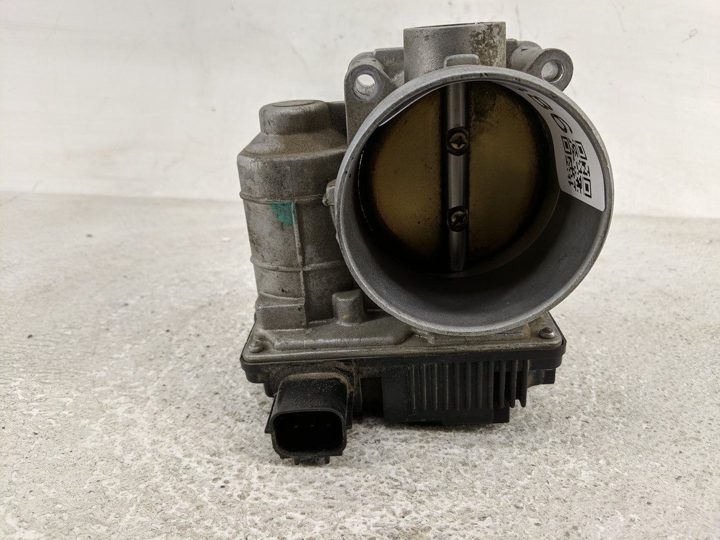 2003-2006 Infiniti G35 Throttle Body Fits Fits 2002 2003 2004 2005 2006 OEM Used Auto Parts - Oemusedautoparts1.com