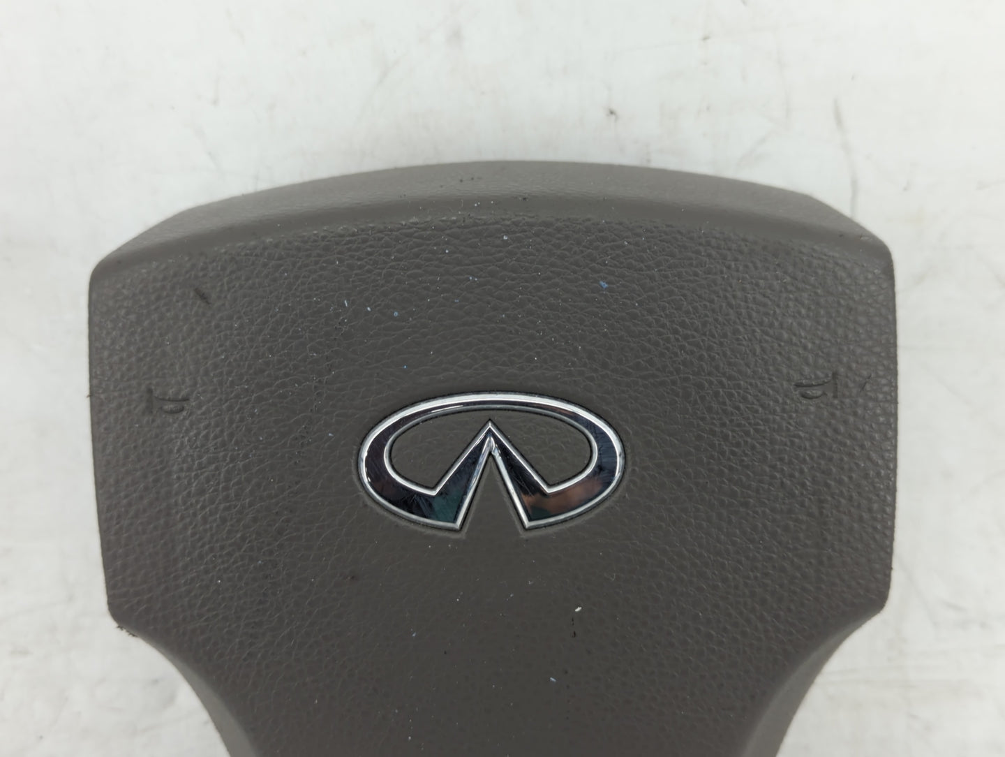 2005-2006 Infiniti G35 Air Bag Driver Left Steering Wheel Mounted Fits Fits 2005 2006 OEM Used Auto Parts - Oemusedautoparts