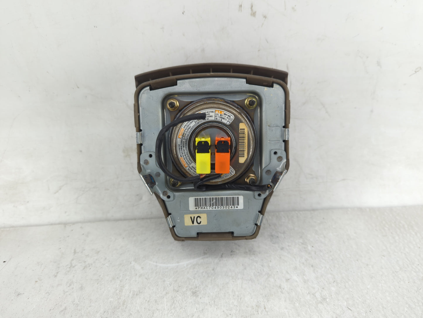 2005-2006 Infiniti G35 Air Bag Driver Left Steering Wheel Mounted Fits Fits 2005 2006 OEM Used Auto Parts - Oemusedautoparts