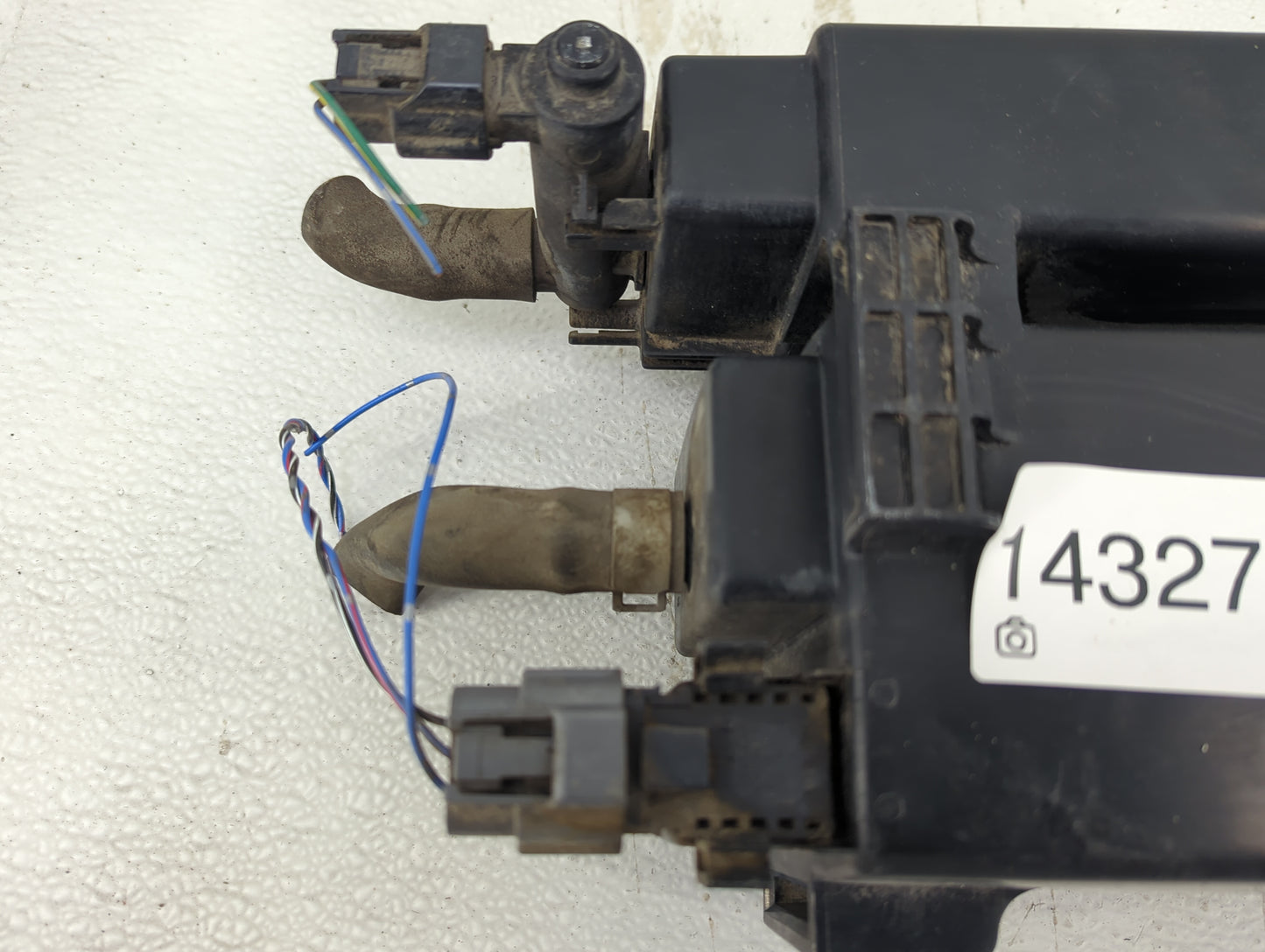 2005 Infiniti G35 Fuel Vapor Charcoal Canister - Oemusedautoparts1.com