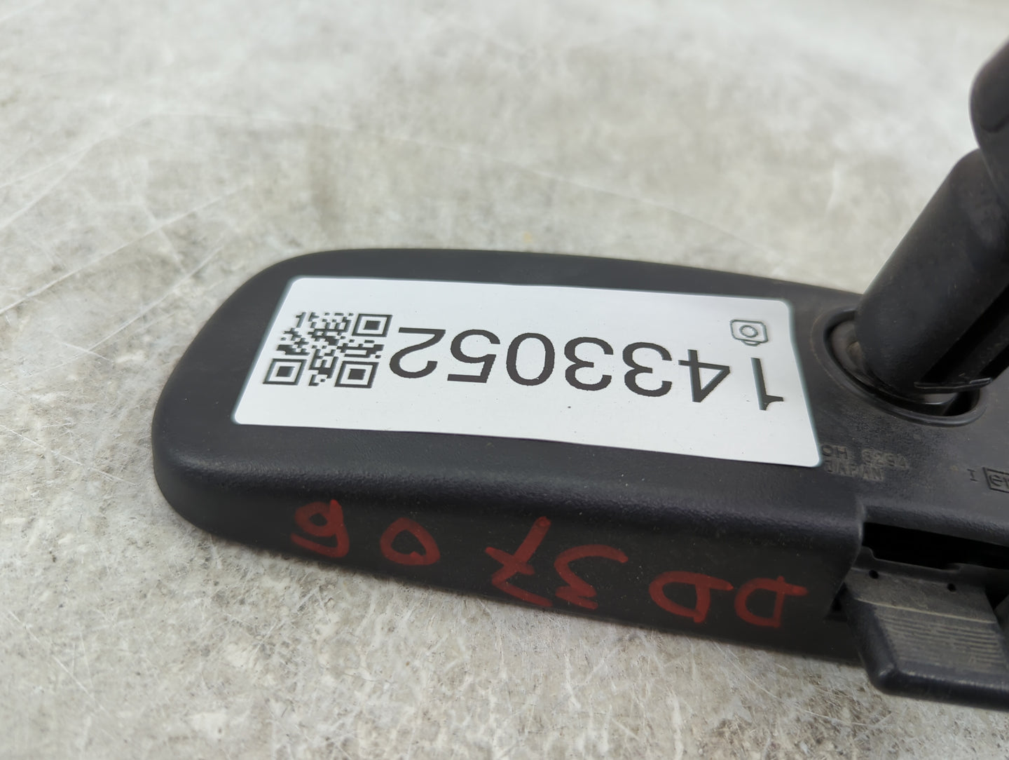 2005 Infiniti G35 Interior Rear View Mirror Replacement OEM Fits OEM Used Auto Parts - Oemusedautoparts1.com