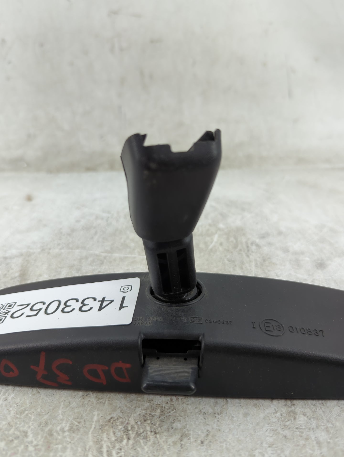 2005 Infiniti G35 Interior Rear View Mirror Replacement OEM Fits OEM Used Auto Parts - Oemusedautoparts1.com