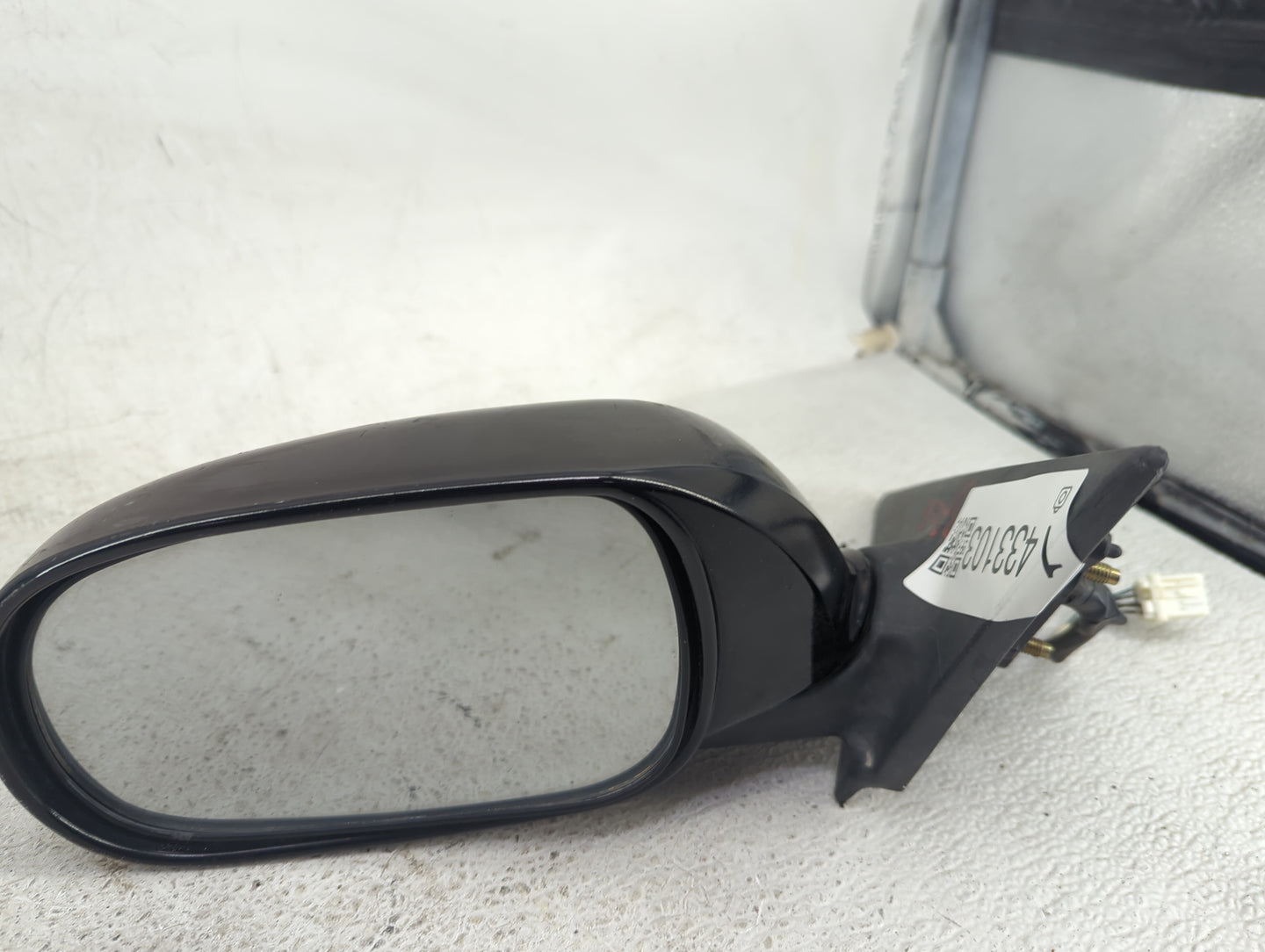 2003-2006 Infiniti G35 Driver Side View Mirror - Left Door Mirror OEM Used - Oemusedautoparts1.com