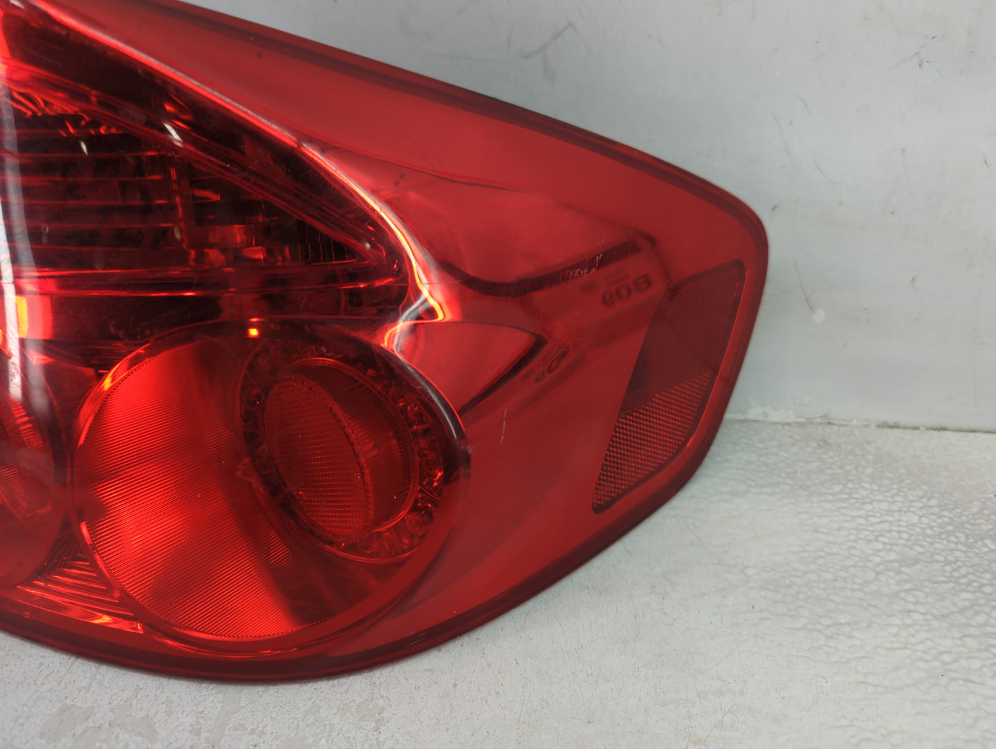 2005-2006 Infiniti G35 Tail Light Assembly Passenger Right OEM P/N:220-63790 Fits Fits 2005 2006 OEM Used Auto Parts - Oemus