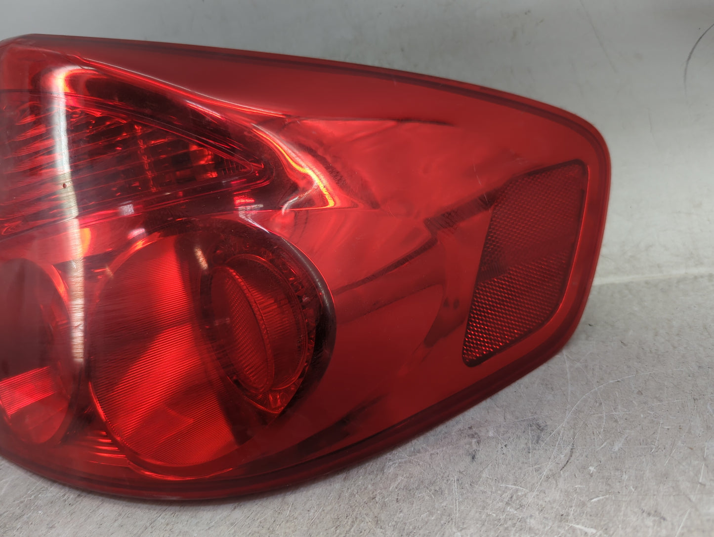2005-2006 Infiniti G35 Tail Light Assembly Passenger Right OEM P/N:220-63790 Fits Fits 2005 2006 OEM Used Auto Parts - Oemus
