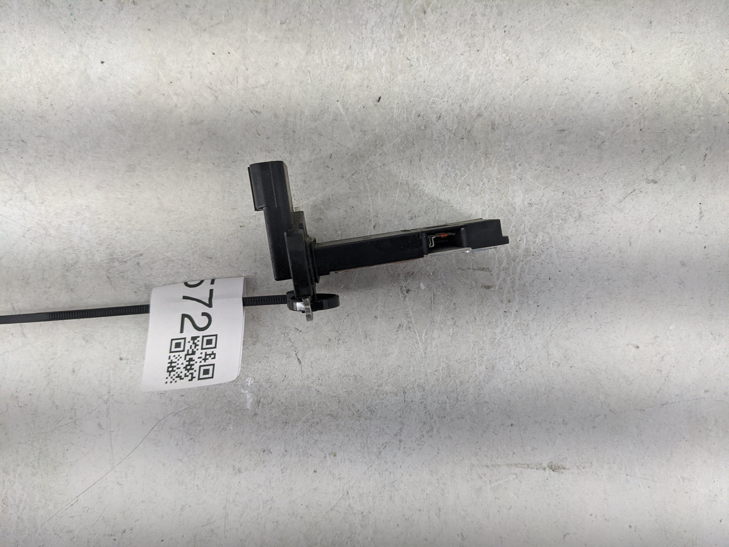 2003-2008 Infiniti G35 Mass Air Flow Meter Maf 1467572 - Oemusedautoparts1.com