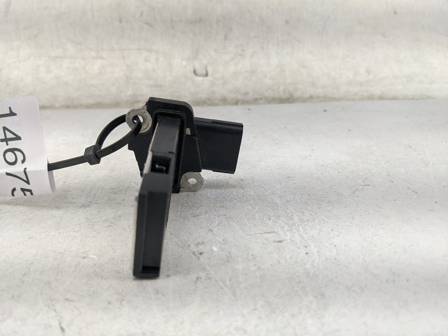 2003-2008 Infiniti G35 Mass Air Flow Meter Maf 1467572 - Oemusedautoparts1.com