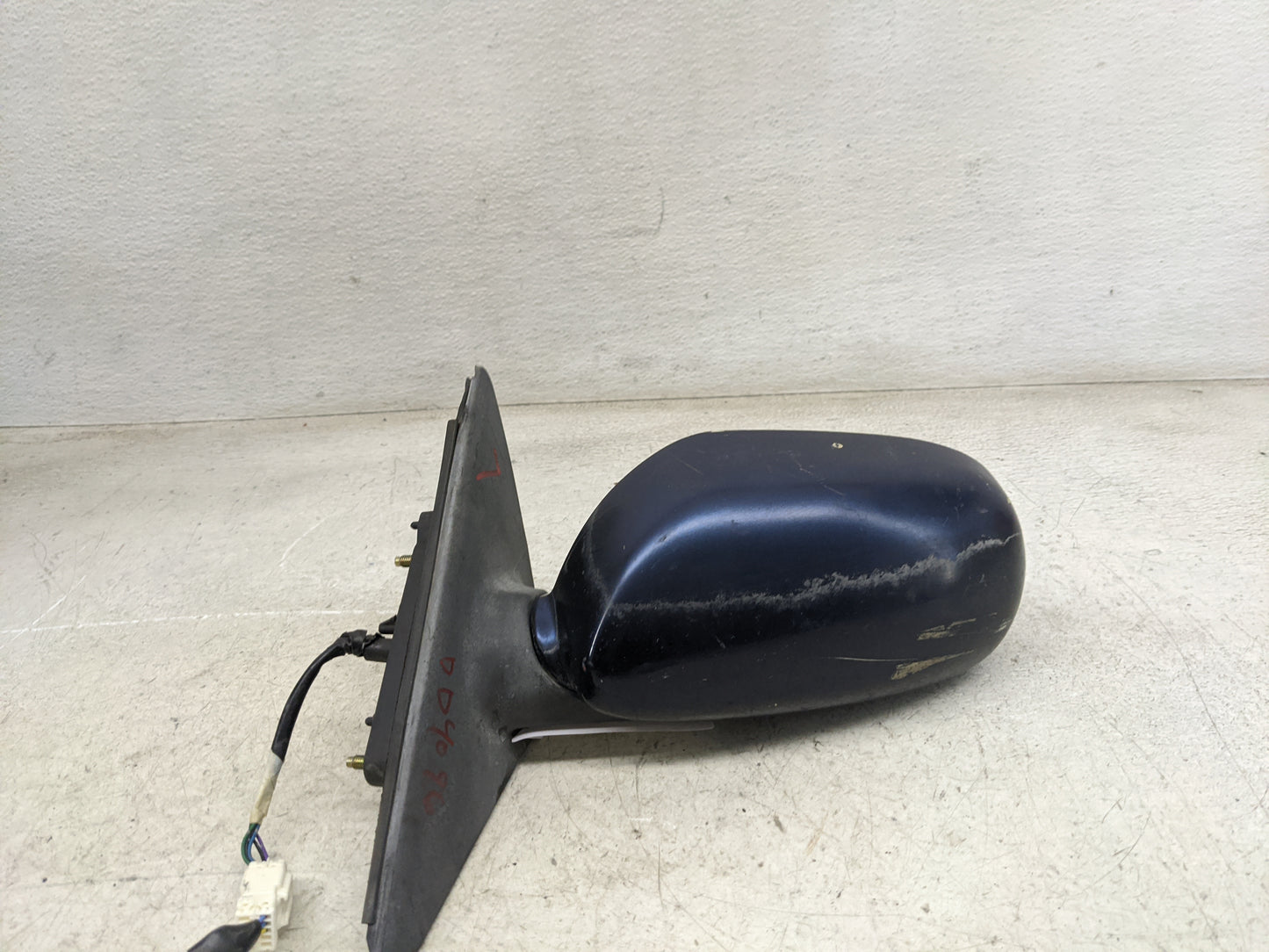 2005 Infiniti G35 Passenger Side View Mirror - Right Door Mirror OEM Used - Oemusedautoparts1.com