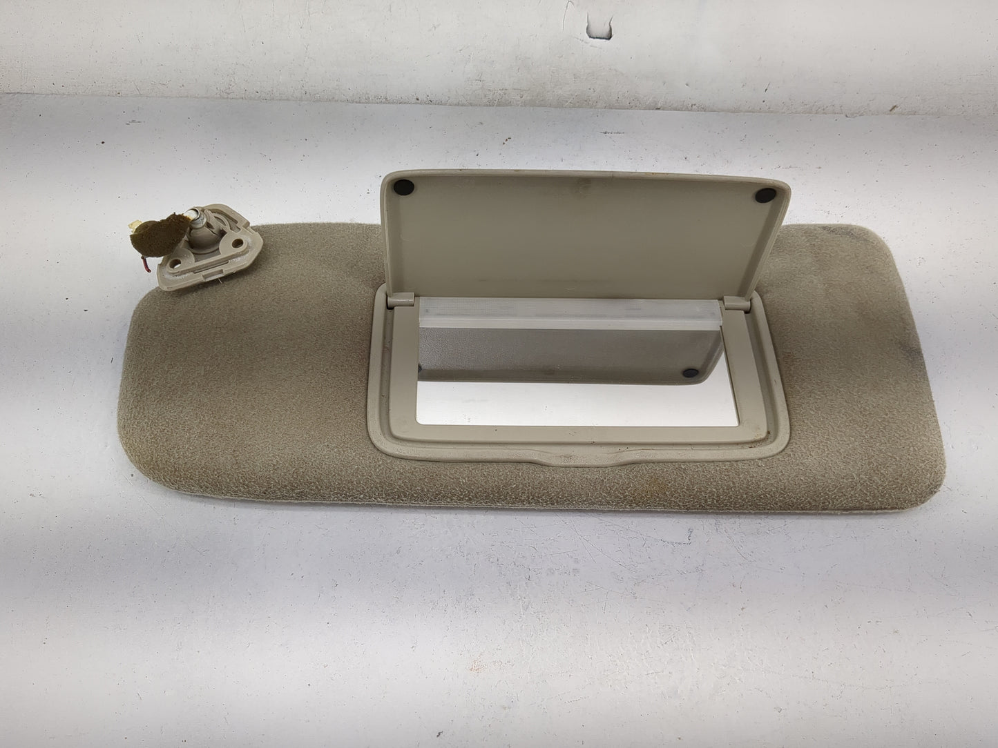 2005 Infiniti G35 Sun Visor Shade Replacement Driver Left Mirror Fits OEM Used Auto Parts - Oemusedautoparts1.com