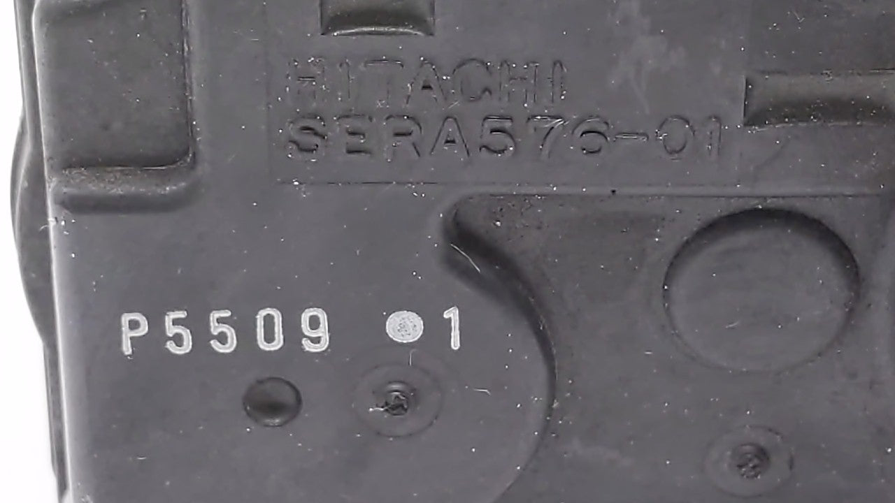 2003-2006 Infiniti G35 Throttle Body P/N:RME70-04 A576-01, RME70 Fits Fits 2002 2003 2004 2005 2006 OEM Used Auto Parts - Oe
