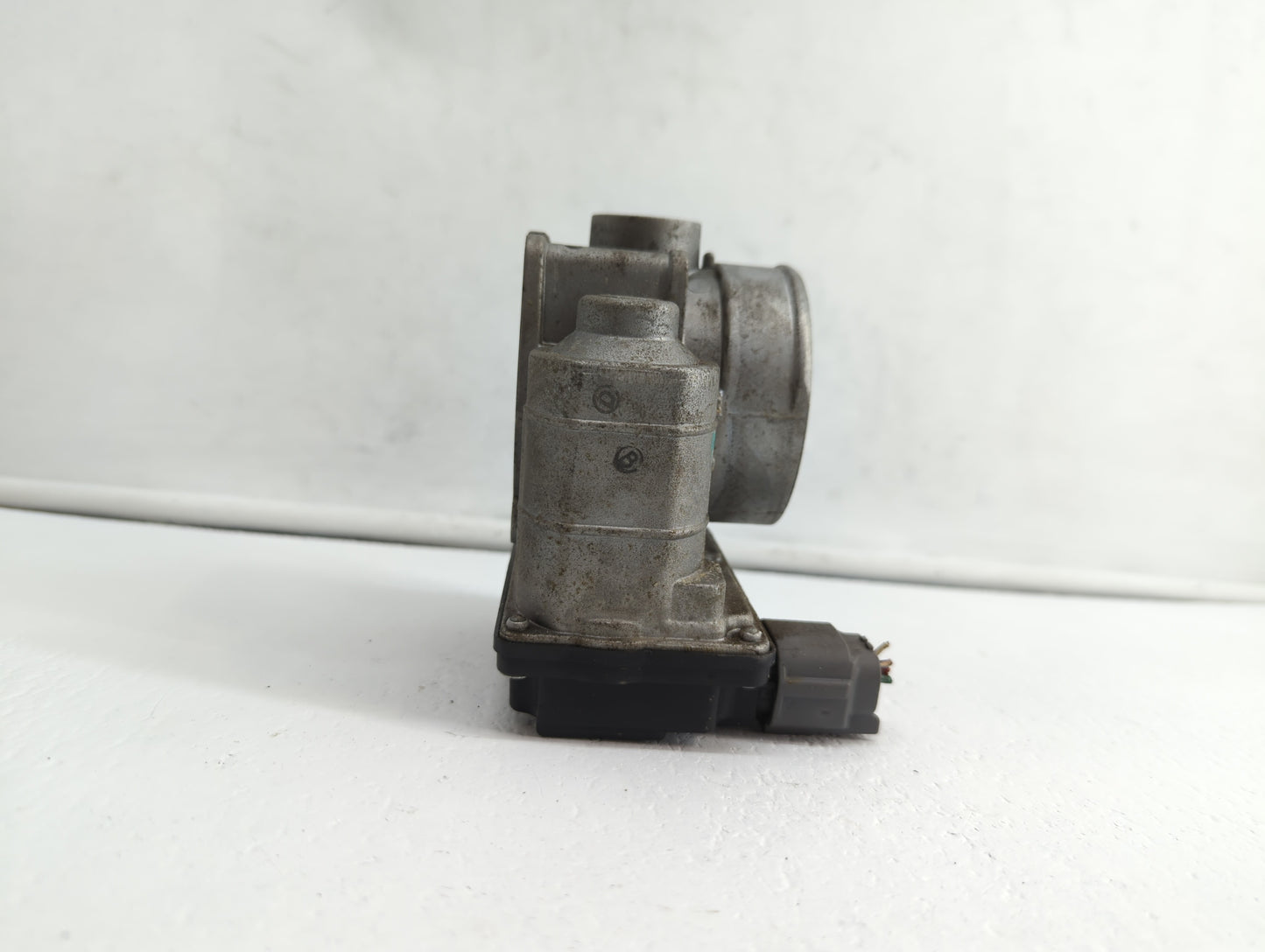 2003-2006 Infiniti G35 Throttle Body P/N:RME70-04 A576-01, RME70 Fits Fits 2002 2003 2004 2005 2006 OEM Used Auto Parts - Oe