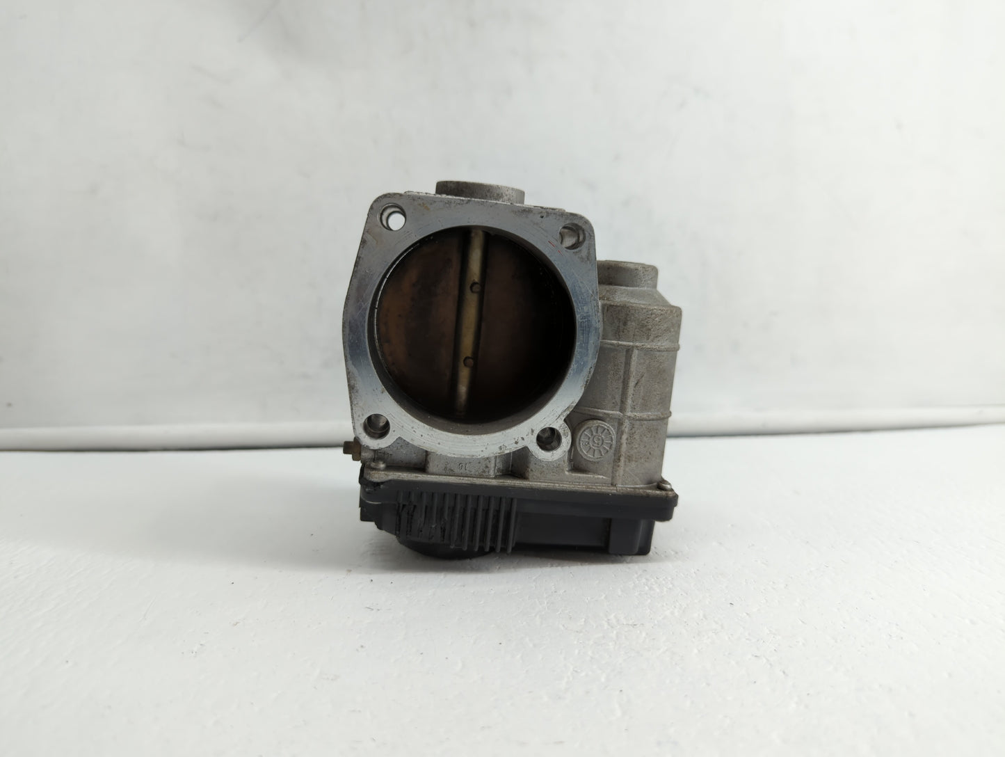 2003-2006 Infiniti G35 Throttle Body P/N:RME70-04 A576-01, RME70 Fits Fits 2002 2003 2004 2005 2006 OEM Used Auto Parts - Oe