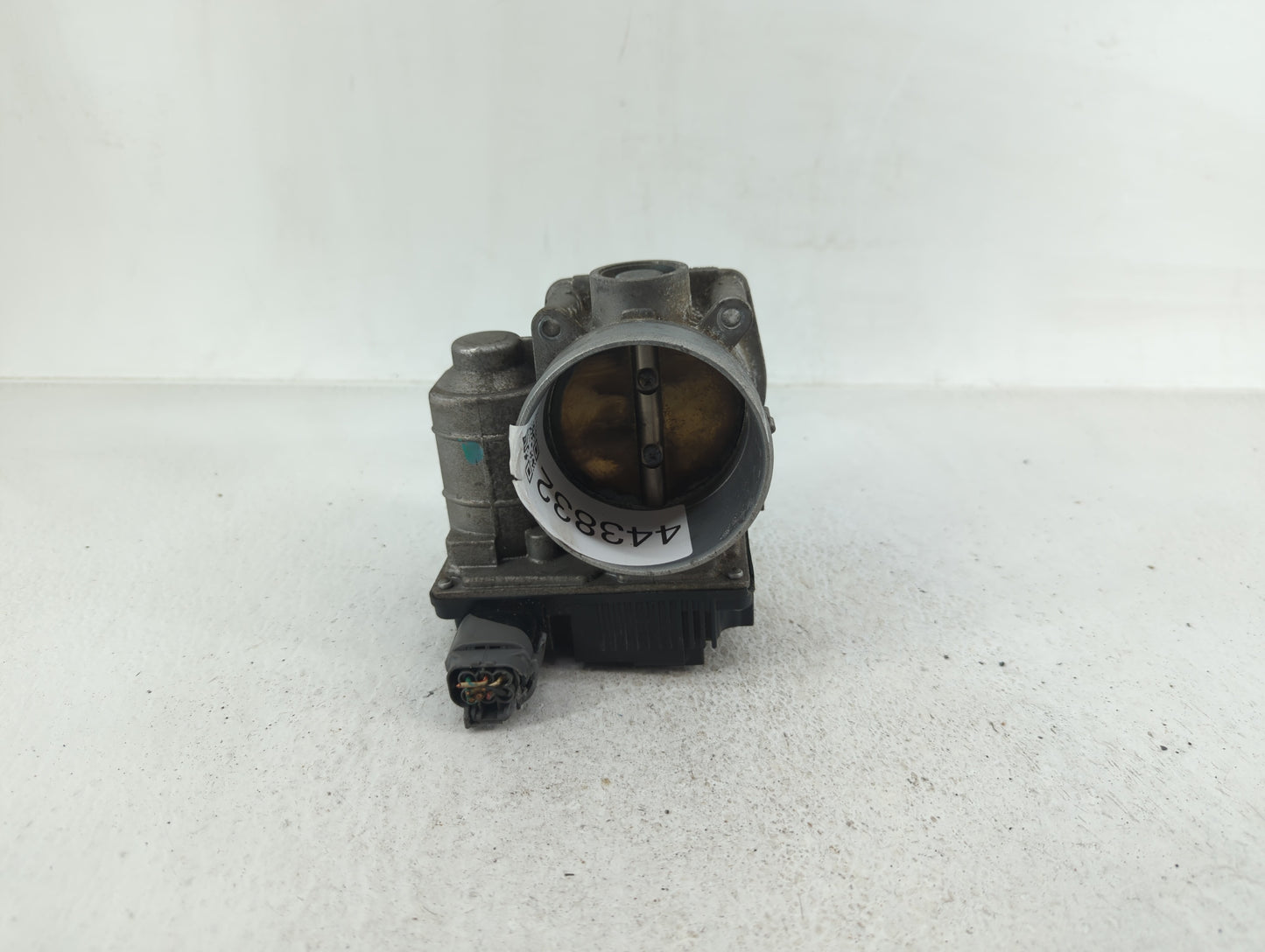 2003-2006 Infiniti G35 Throttle Body P/N:RME70-04 A576-01, RME70 Fits Fits 2002 2003 2004 2005 2006 OEM Used Auto Parts - Oe