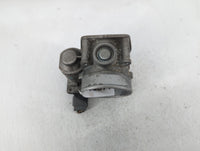 2003-2006 Infiniti G35 Throttle Body P/N:RME70-04 A576-01, RME70 Fits Fits 2002 2003 2004 2005 2006 OEM Used Auto Parts - Oe