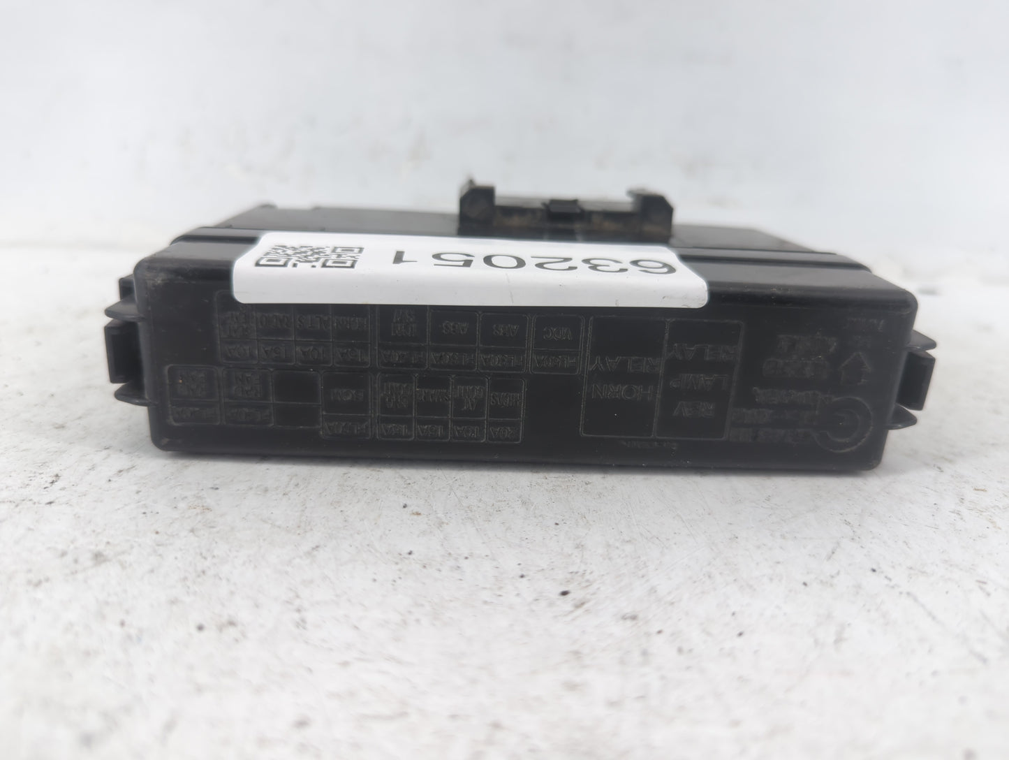 2005-2006 Infiniti G35 Fusebox Fuse Box Panel Relay Module Fits Fits 2005 2006 OEM Used Auto Parts - Oemusedautoparts1.com