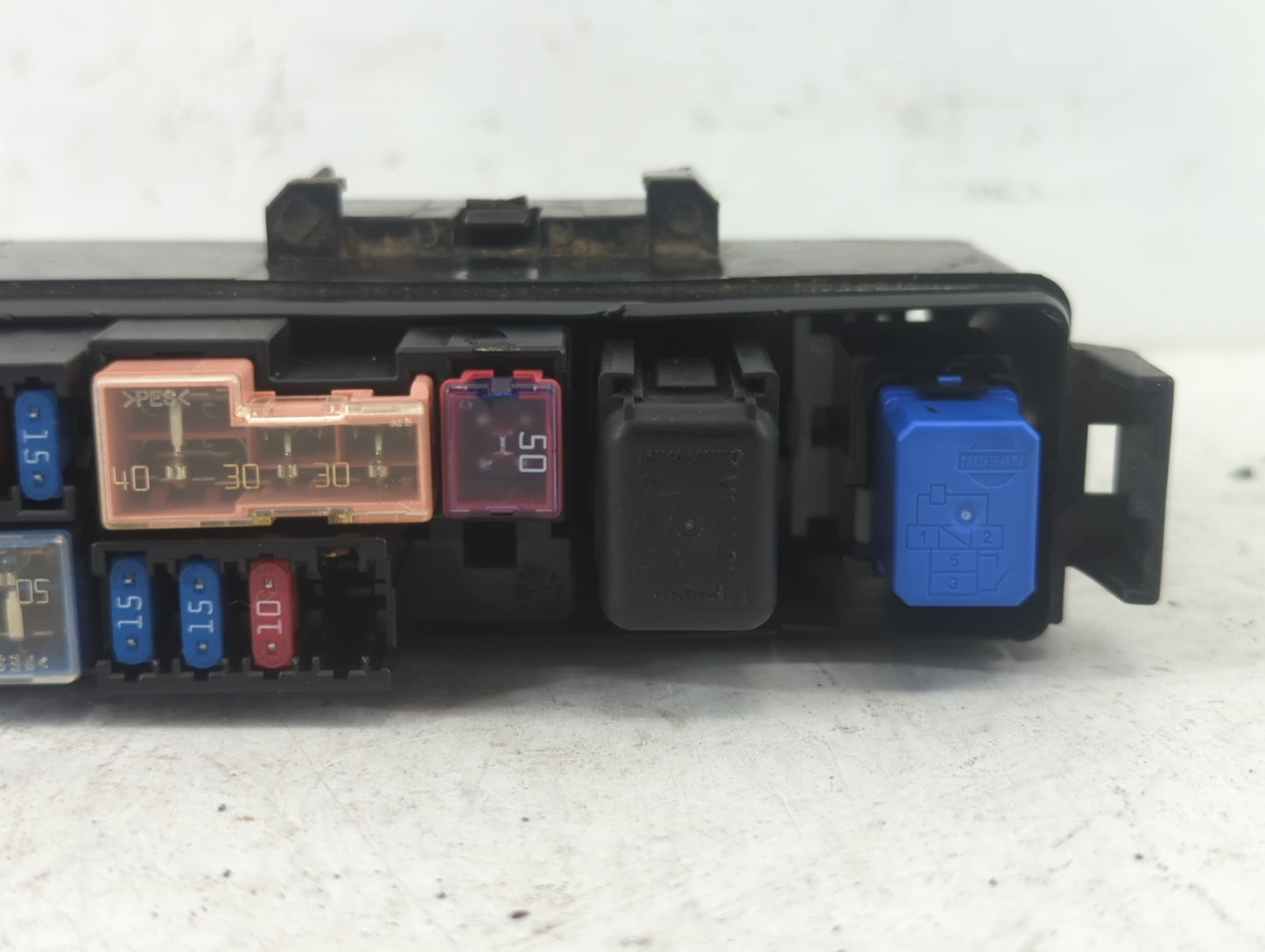 2005-2006 Infiniti G35 Fusebox Fuse Box Panel Relay Module Fits Fits 2005 2006 OEM Used Auto Parts - Oemusedautoparts1.com