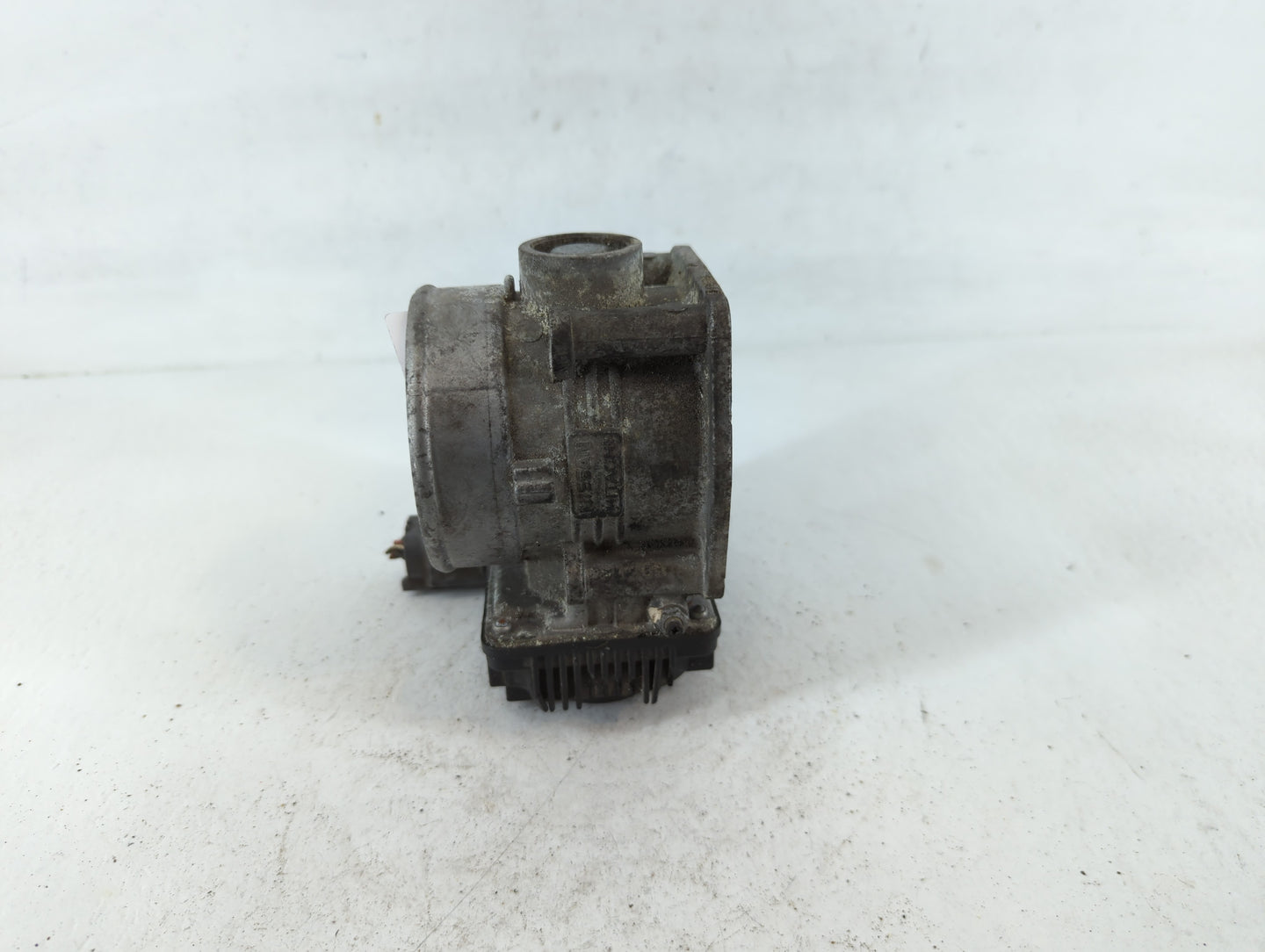2003-2006 Infiniti G35 Throttle Body P/N:RME70-04 Fits Fits 2002 2003 2004 2005 2006 OEM Used Auto Parts - Oemusedautoparts1