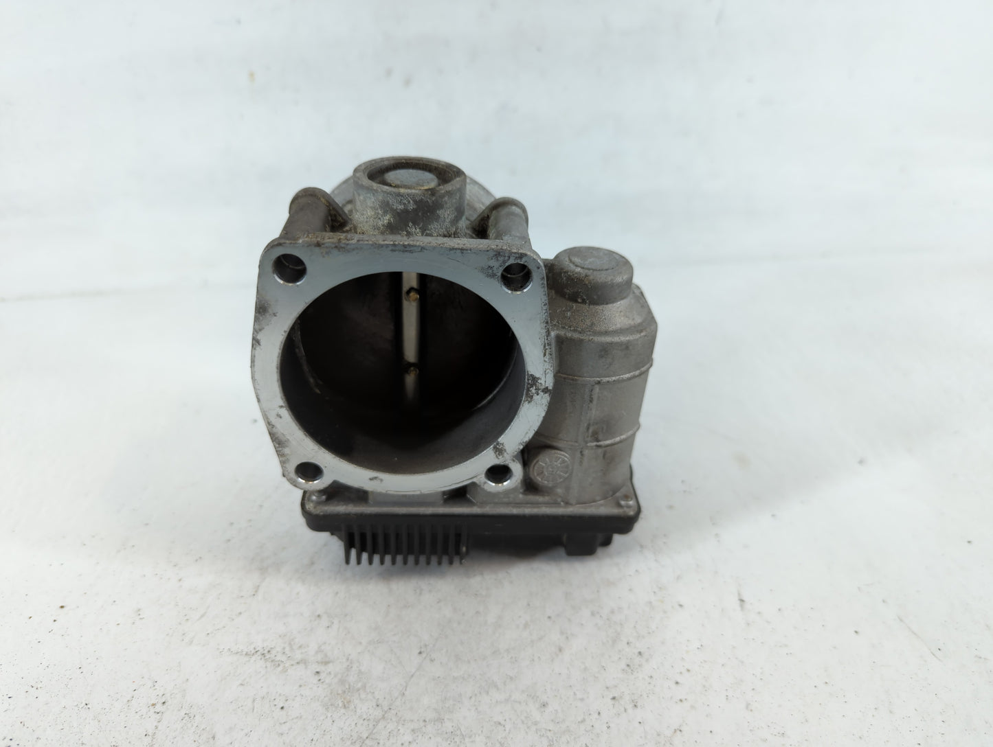 2003-2006 Infiniti G35 Throttle Body P/N:RME70-04 Fits Fits 2002 2003 2004 2005 2006 OEM Used Auto Parts - Oemusedautoparts1