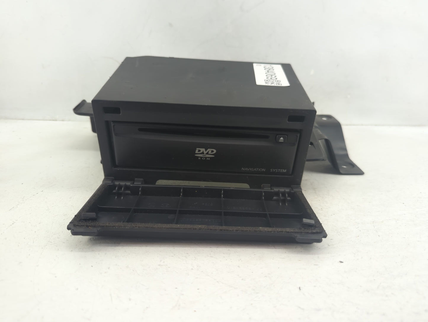 2004-2005 Infiniti Qx56 Radio AM FM Cd Player Receiver Replacement P/N:25915 CB804 Fits Fits 2004 2005 OEM Used Auto Parts -