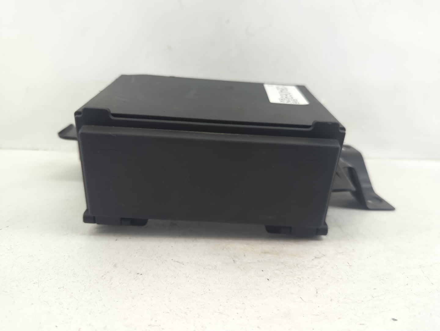 2004-2005 Infiniti Qx56 Radio AM FM Cd Player Receiver Replacement P/N:25915 CB804 Fits Fits 2004 2005 OEM Used Auto Parts -