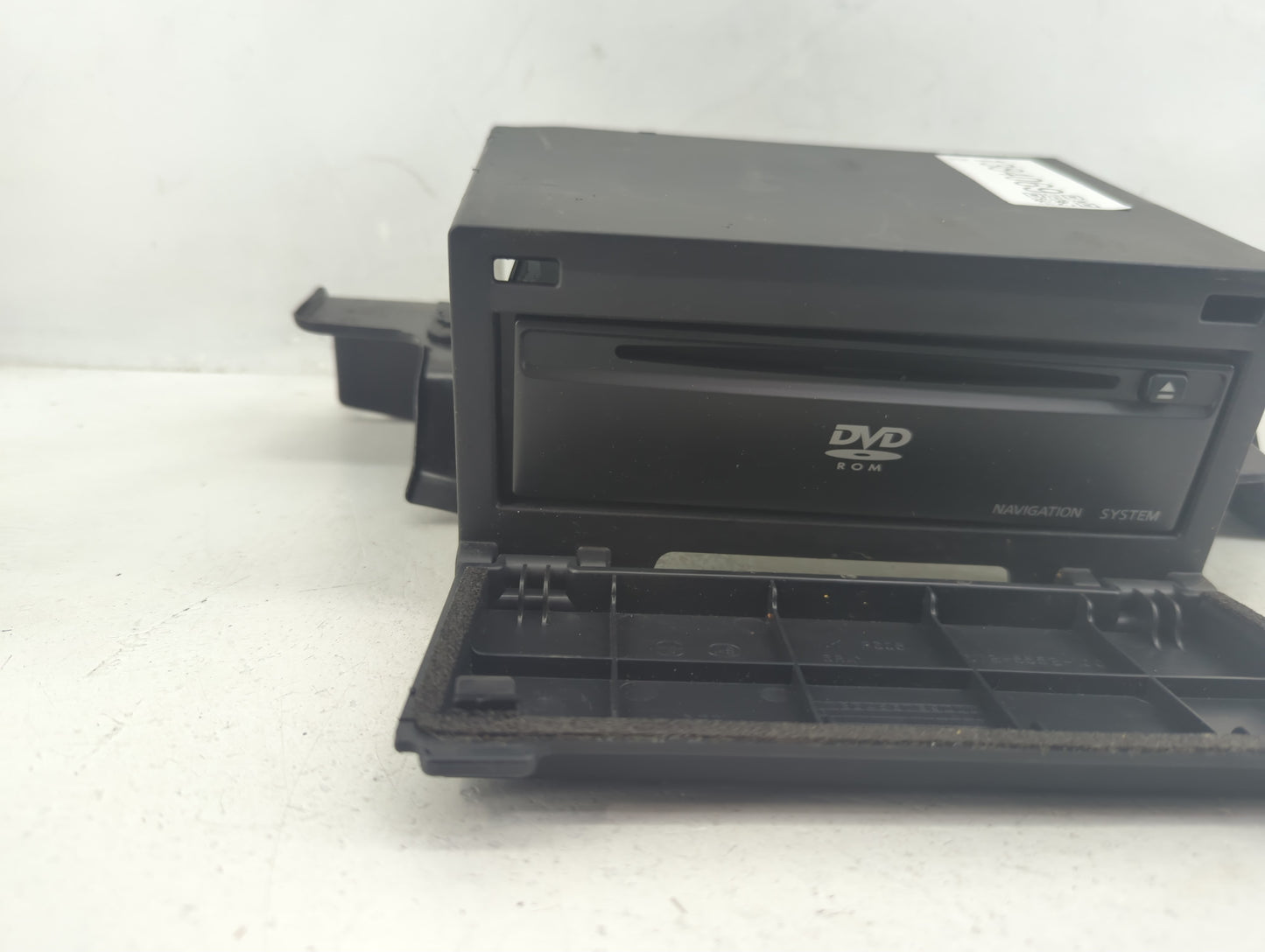 2004-2005 Infiniti Qx56 Radio AM FM Cd Player Receiver Replacement P/N:25915 CB804 Fits Fits 2004 2005 OEM Used Auto Parts -